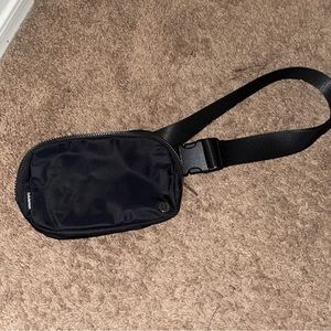 Lululemon belt bag